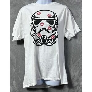 Star Wars Stormtrooper T-Shirt Size L White Mad Engine Kiss Graphic Helmet Tee